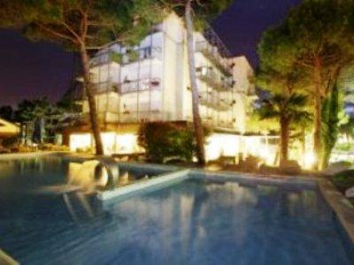 Hotel Martini Lignano Sabbiadoro Exteriör bild